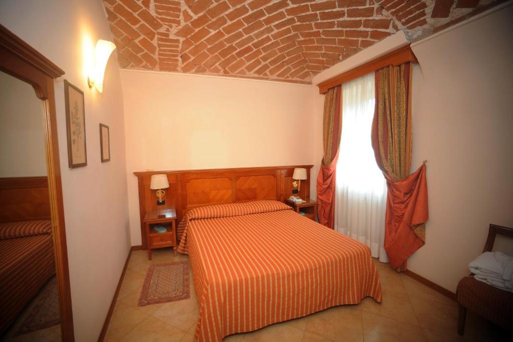 Hotel Acqui & Centro Benessere Acqui Terme Cameră foto